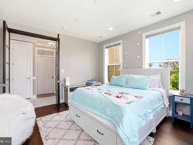 500 Riversail Ln #438 — Photo 9