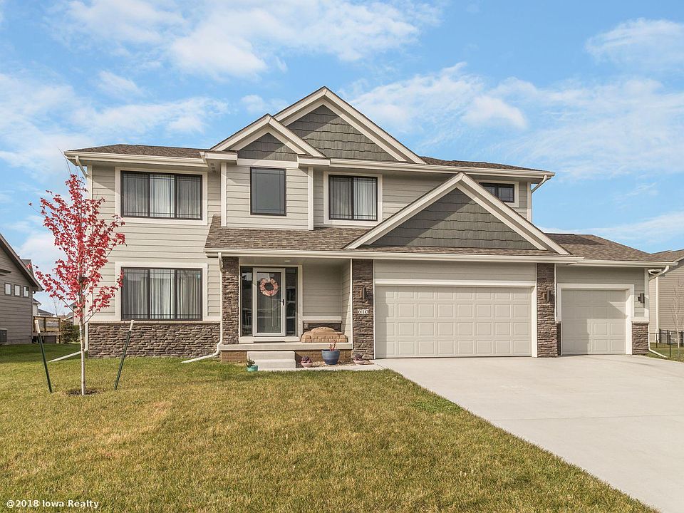 1st image of 610 NE Wilden Dr