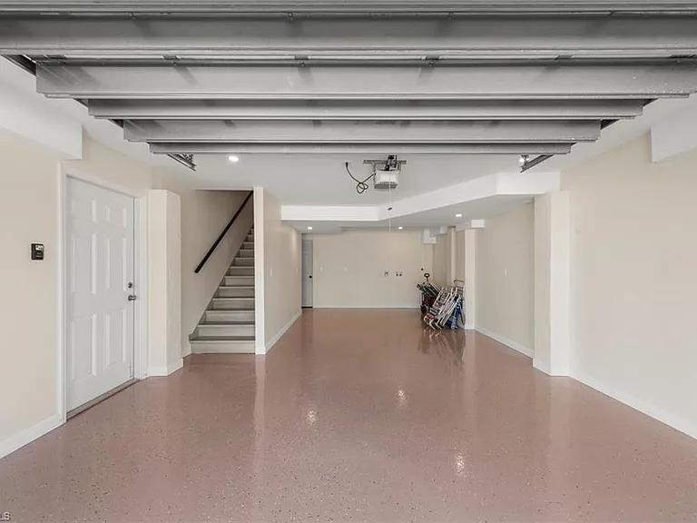 26773 Hickory Blvd #8 — Photo 13