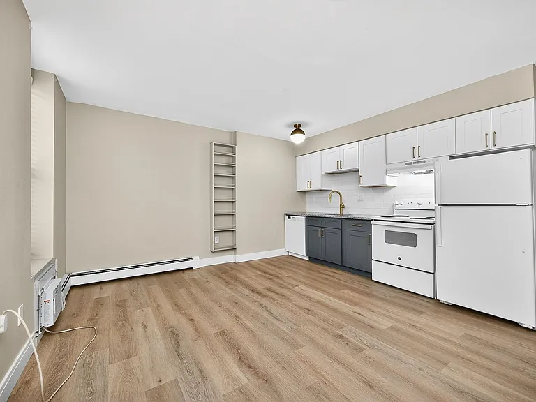 2148 Saint James Ave #2154 — Photo 3