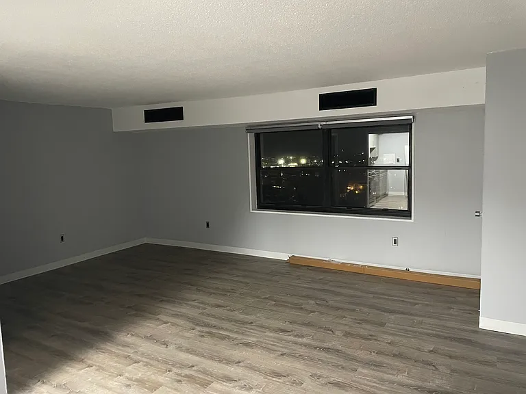 1 Crawford Pkwy #1704 — Photo 4