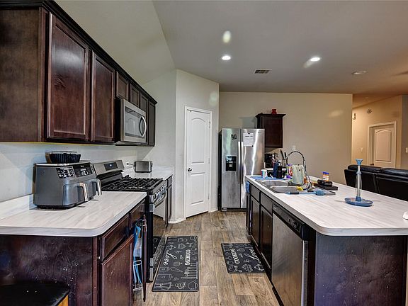 5th image of 5615 Tindarey Bluff Trl