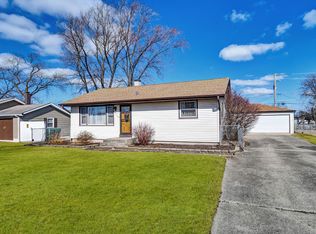 5710 W 82nd St, Burbank, IL