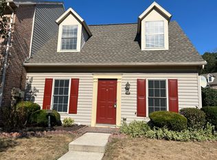 1231 Timber View Dr, Mechanicsburg, PA 17050