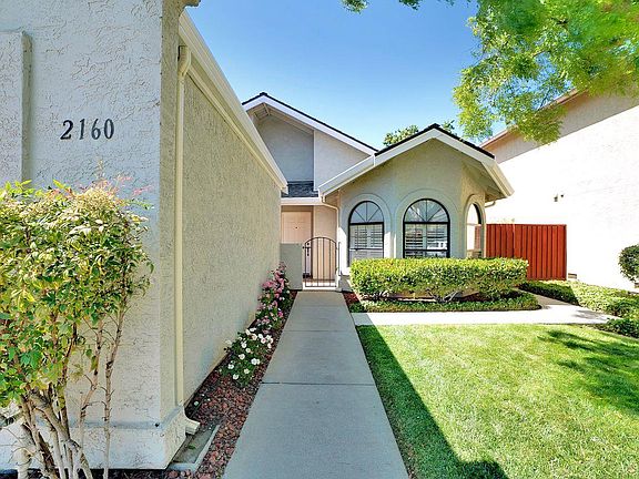 4th image of 2160 Bayo Claros Cir