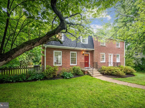 4900 33rd Rd N, Arlington, VA 22207