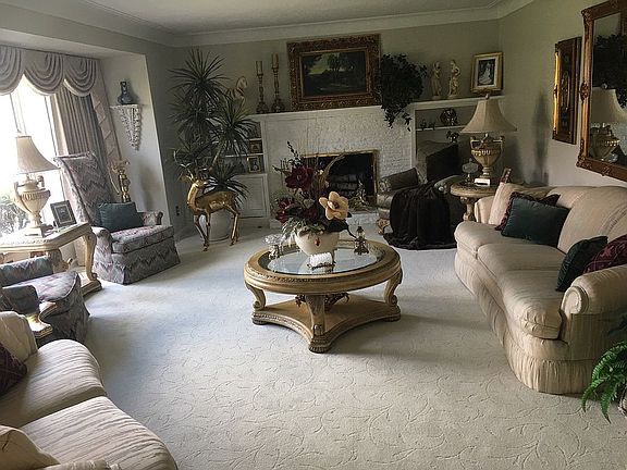 3rd image of 3351 Hughes Blvd