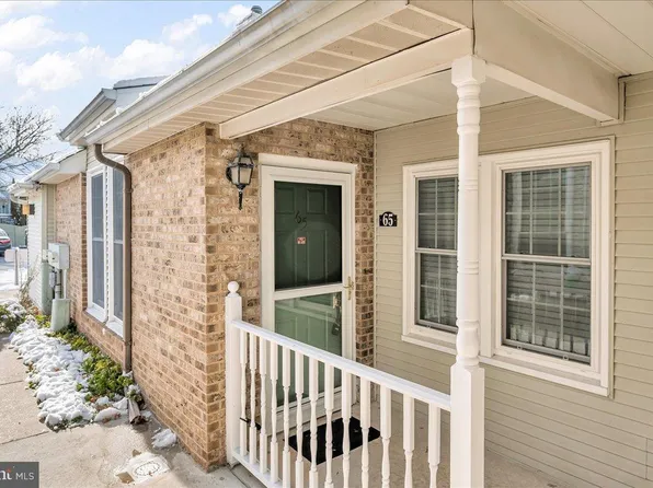 65 Standiford Ct, Wilmington, DE 19804