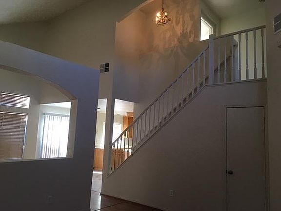 5th image of 1819 Laurelgrove Ln