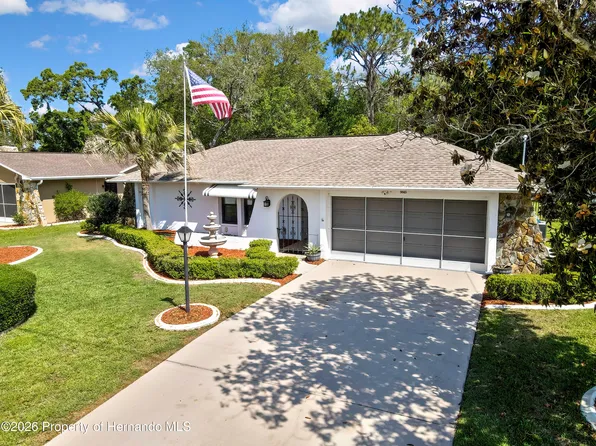 9045 Gaynor St, Spring Hill, FL 34608