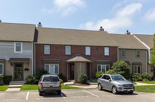 1st image of 2704 Lewis O Gray Dr