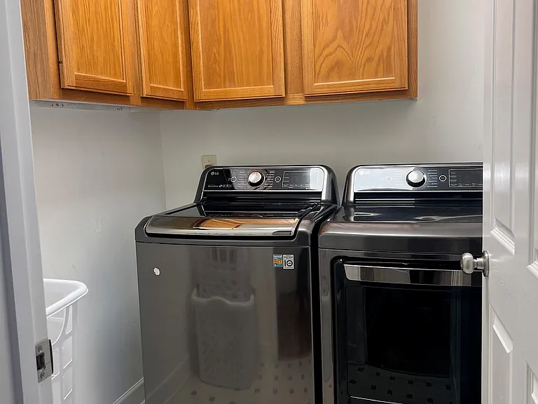 122 Erica Dr — Photo 24