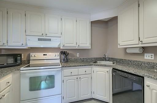 1st image of 29 Casablanca Ct