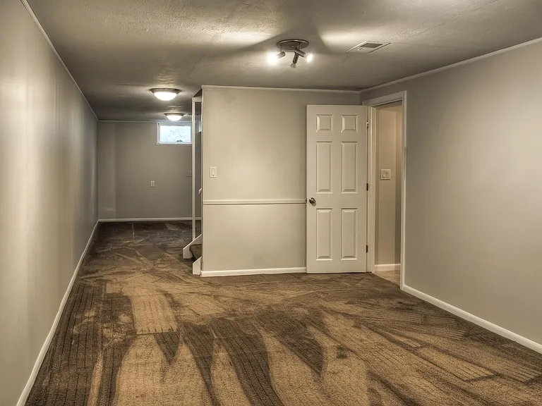 3511 S 107th Avenue Cir — Photo 23