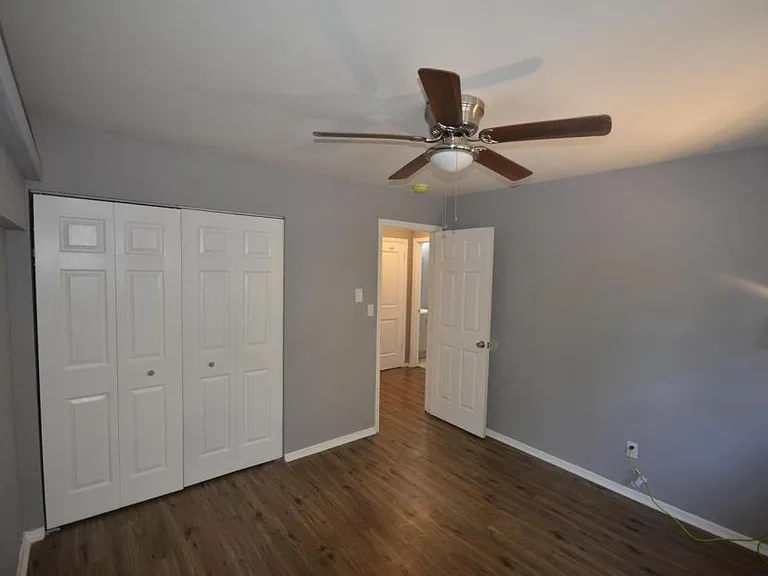 125 Honeysuckle Ln — Photo 10