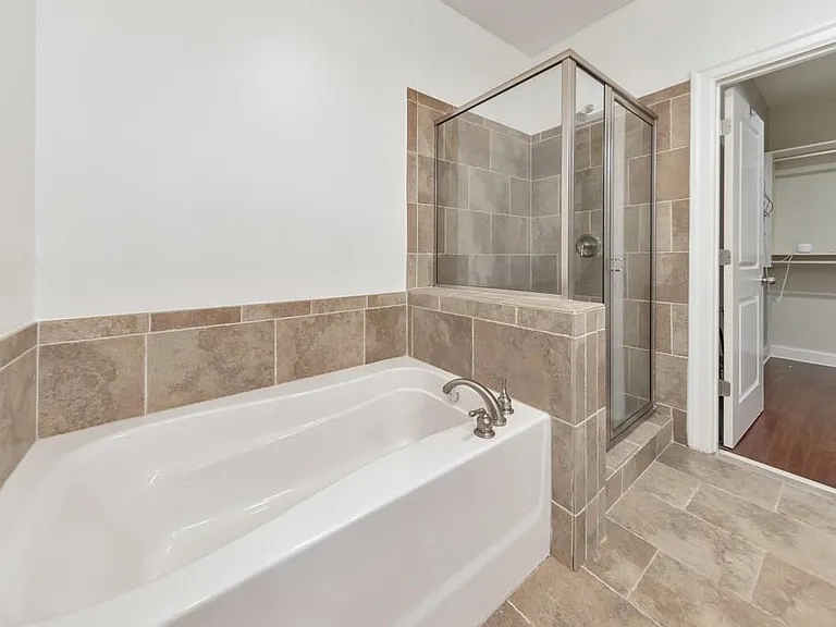 901 Abernathy Rd #1190 — Photo 40