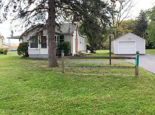 8788 Ridge Rd, Gasport, NY 14067