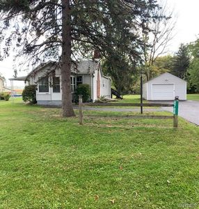 8788 Ridge Rd, Gasport, NY, 14067