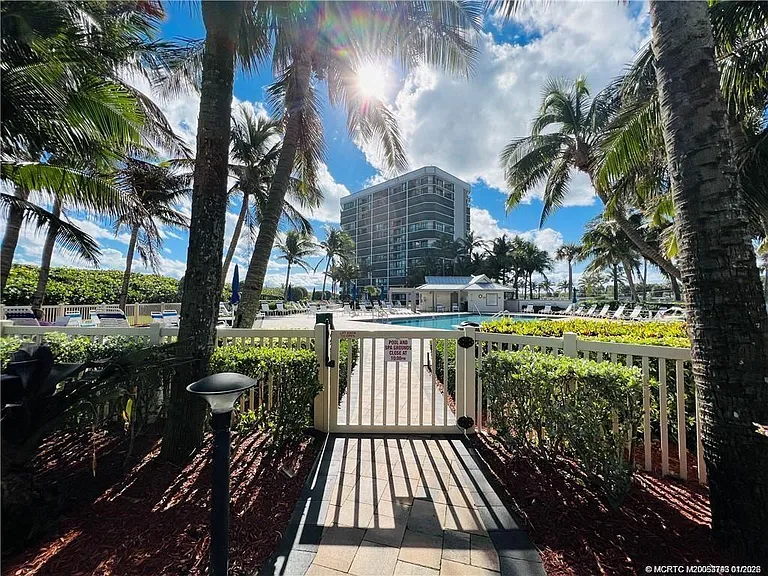 8800 S Ocean Dr #806 — Photo 66