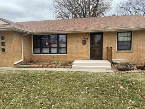 1607 Lewis Ave, Salina, KS 67401