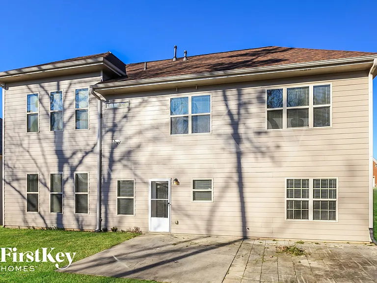 2545 Mossy Rock Pl — Photo 18