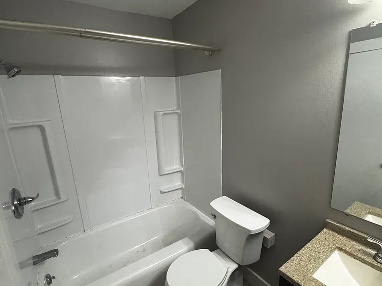 94 Vinton St #2 — Photo 11
