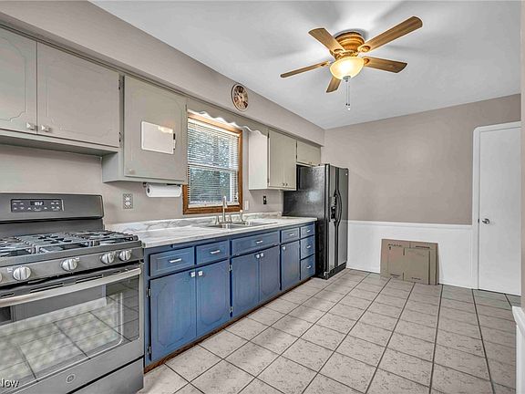 3rd image of 6457 Claudia Dr