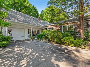 10 Rancher Pl, Huntington, NY 11743