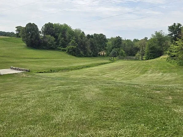 4876 Shaffer Rd, Spring Grove, PA 17362