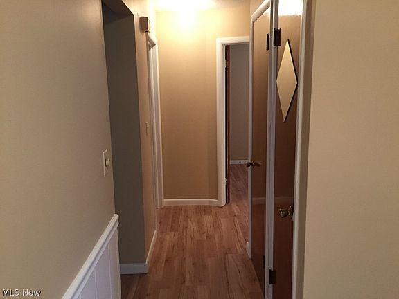 5th image of 322-324 E Glenwood Ave