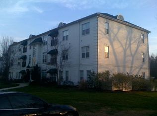 100-303 Sunset Cir, Greensboro, NC 27408