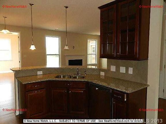 5th image of 201 Silverspring Place Wl #178