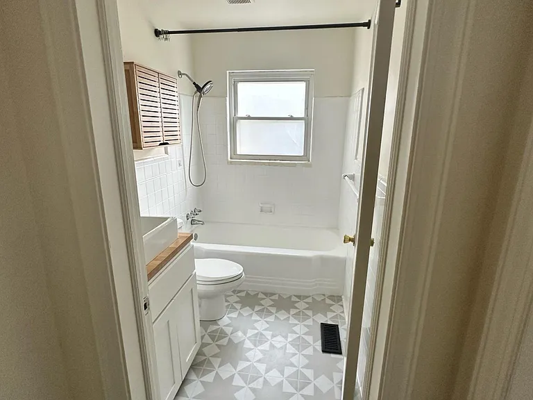 3025 Virginia Ave — Photo 9