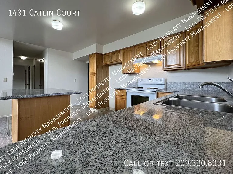 1431 Catlin Ct — Photo 10