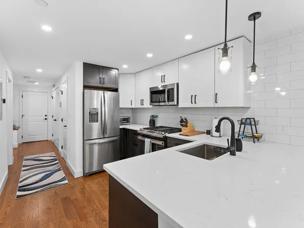 31 Monmouth St #1, Boston, MA 02128