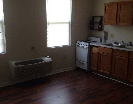 3rd image of 1130 Olive St APT C
