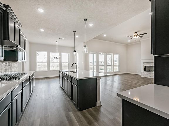 2nd image of 5611 Camp Creek Rd