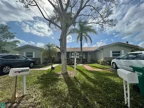 2nd image of 4080 Coral Springs Dr #1