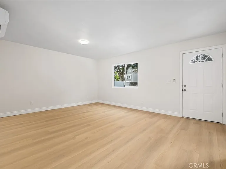 1009N N Parton St — Photo 11