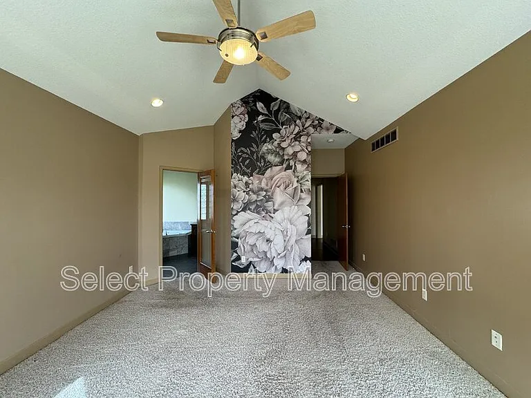 12134 Fairway Winds Ct — Photo 20
