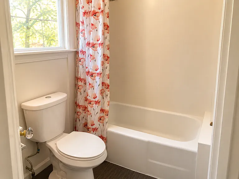 928 Geneva Ave — Photo 7