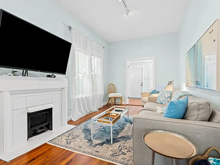 29 Ocean Breeze St — Photo 4