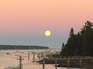 25 Robinson Ln, Southwest Harbor, ME 04679