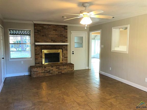 3rd image of 605 Joel Dr