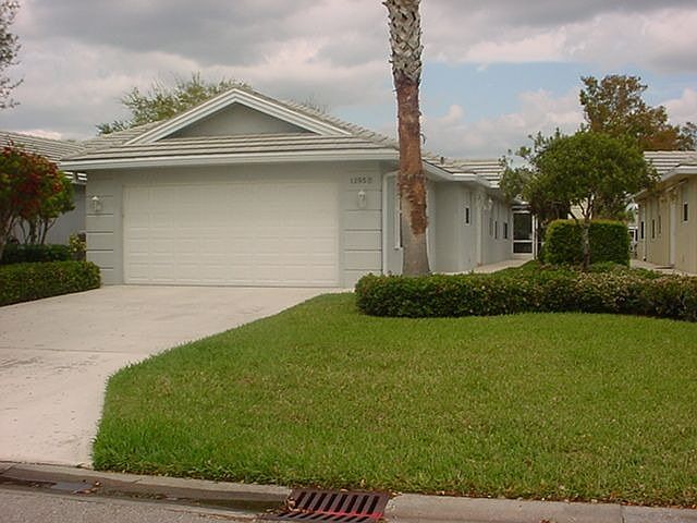 1st image of 1295 NW Bentley Cir