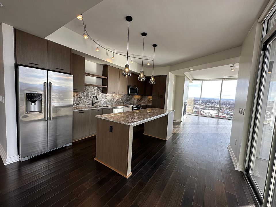 1st image of 2128 15th St #33001