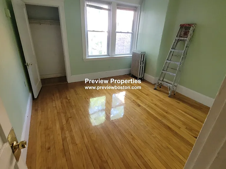 1377A Commonwealth Ave — Photo 5