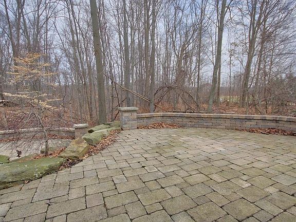 4th image of 5985 Flowering Woods Dr