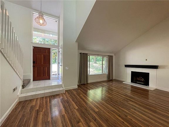 5th image of 202 Lake Rd
