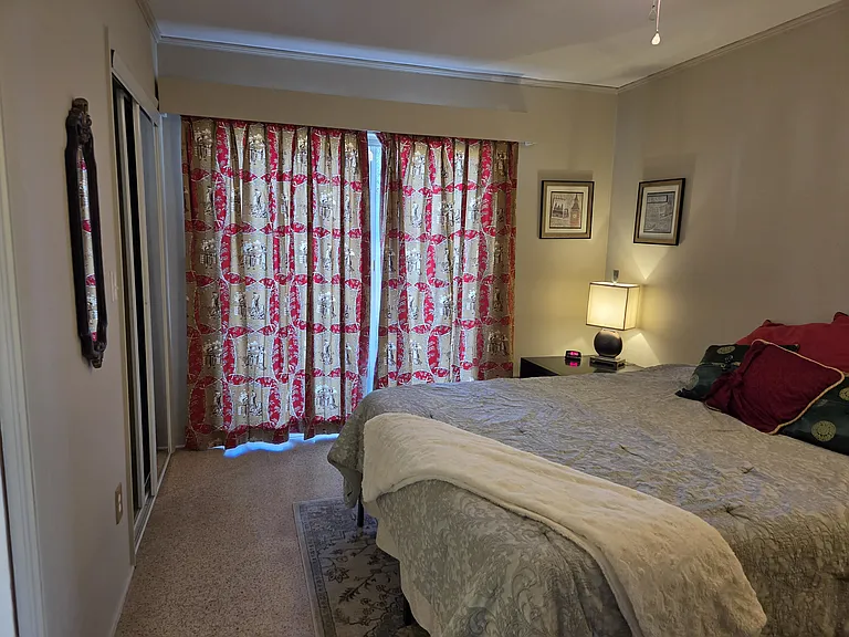 575 Bahama Dr — Photo 12